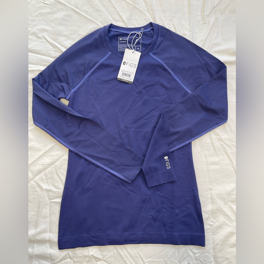 Figs Salta seamless long sleeve underscrub top size extra small